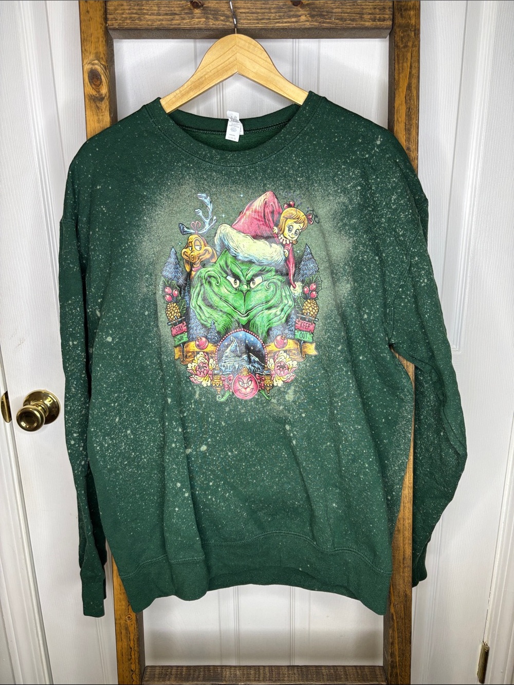 Jerzees Dark Green Bleached Grinch Graphic Crewneck Sweatshirt Size L